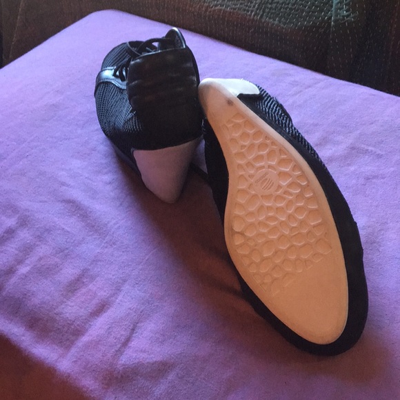 Adidas SLVR black mesh platform sneakers. - Picture 3 of 5